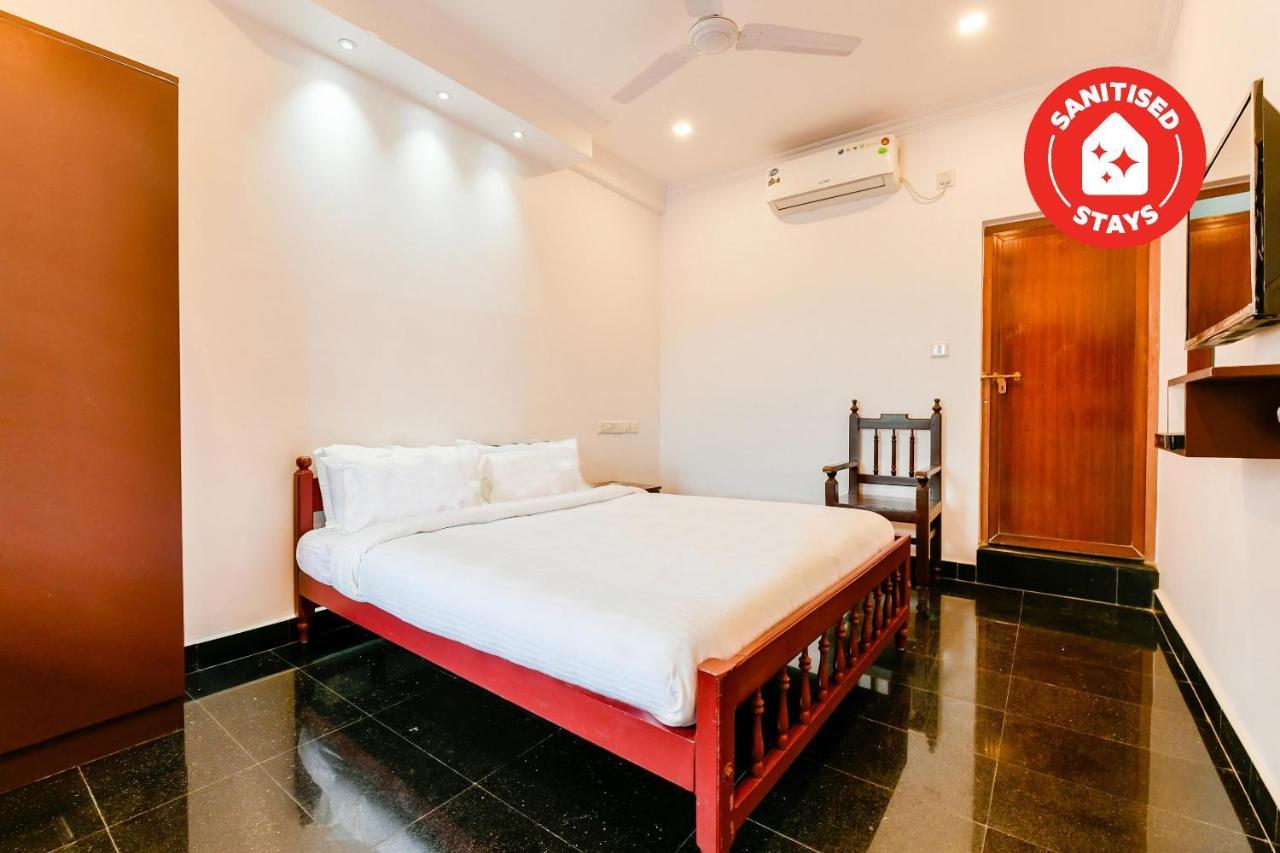 Spot On 39480 Vattekad Tourist Home Kochi Exterior foto